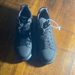 Alexander McQueen Black Sneakers Sleek Design